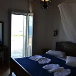 Ioanna Tinos Kır Evi *