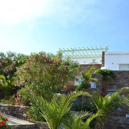 Ioanna Tinos Country house *