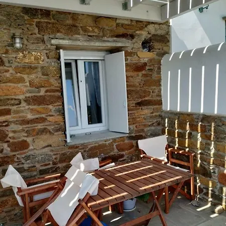 Ioanna Tinos Country house