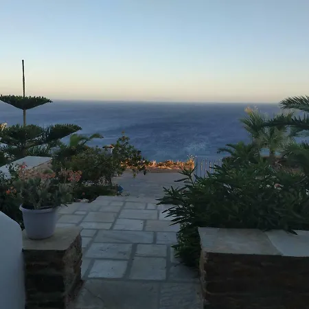 Ioanna Tinos Country house *