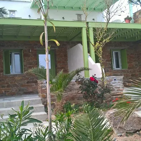 Ioanna Tinos Country house *