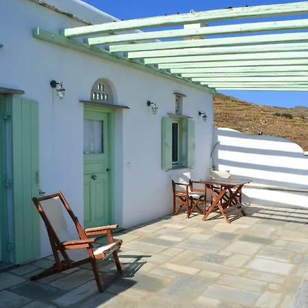 Ioanna Tinos Country house *