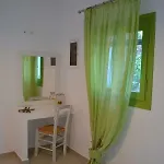 Ioanna Tinos Kır Evi Kionia