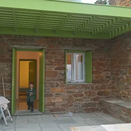 Ioanna Tinos Séjour à la campagne