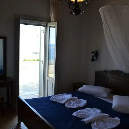 Ioanna Tinos Séjour à la campagne *