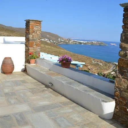 Ioanna Tinos Séjour à la campagne *