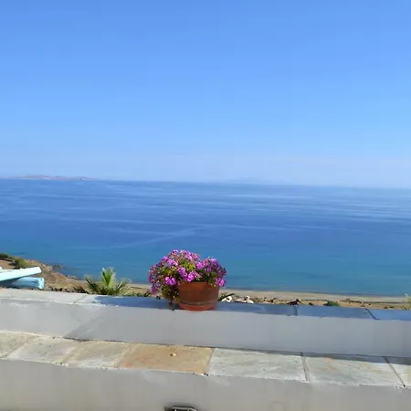 Ioanna Tinos 키오니아