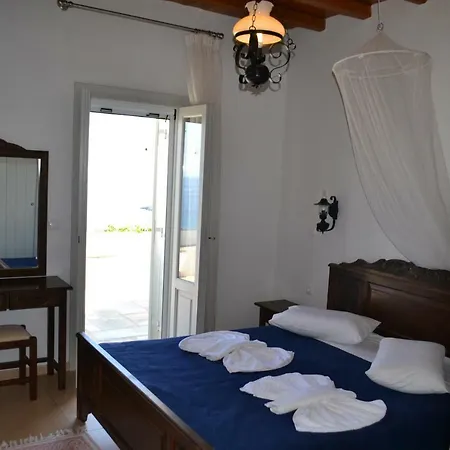 Ioanna Tinos Séjour à la campagne Kionia