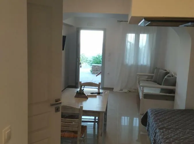 Ioanna Tinos Εξοχικό σπίτι *