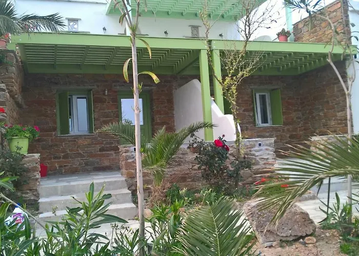 Ioanna Tinos Εξοχικό σπίτι *