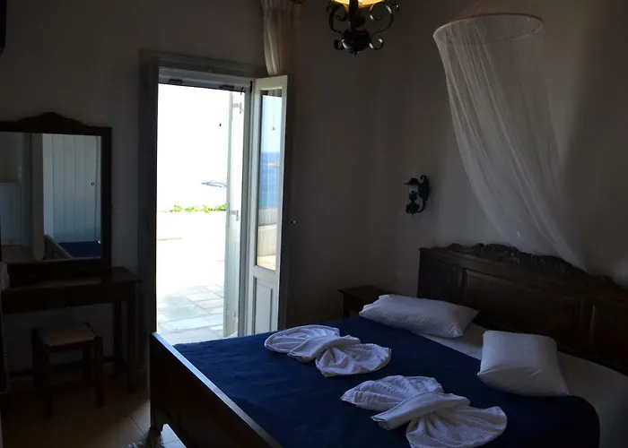 Ioanna Tinos Kır Evi *