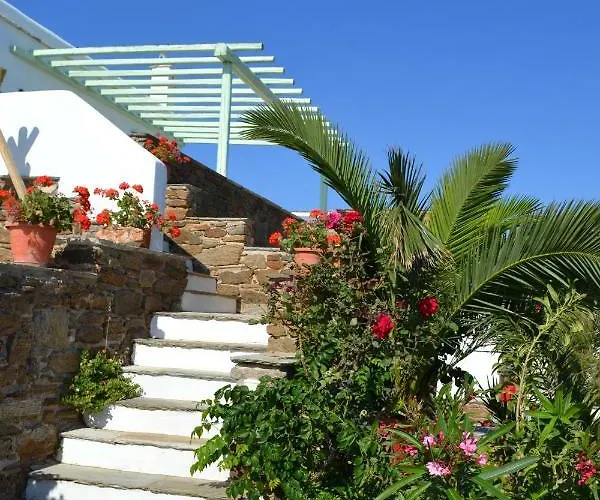 Ioanna Tinos Landhaus Kionia