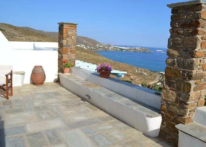 Ioanna Tinos Kır Evi *