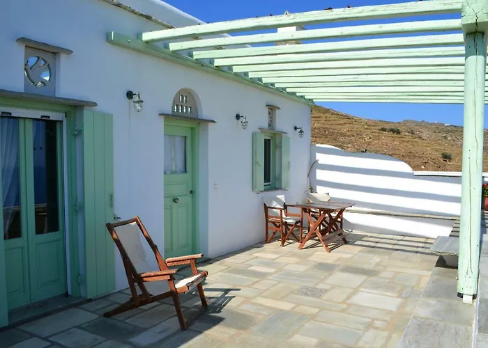 Ioanna Tinos Kır Evi *